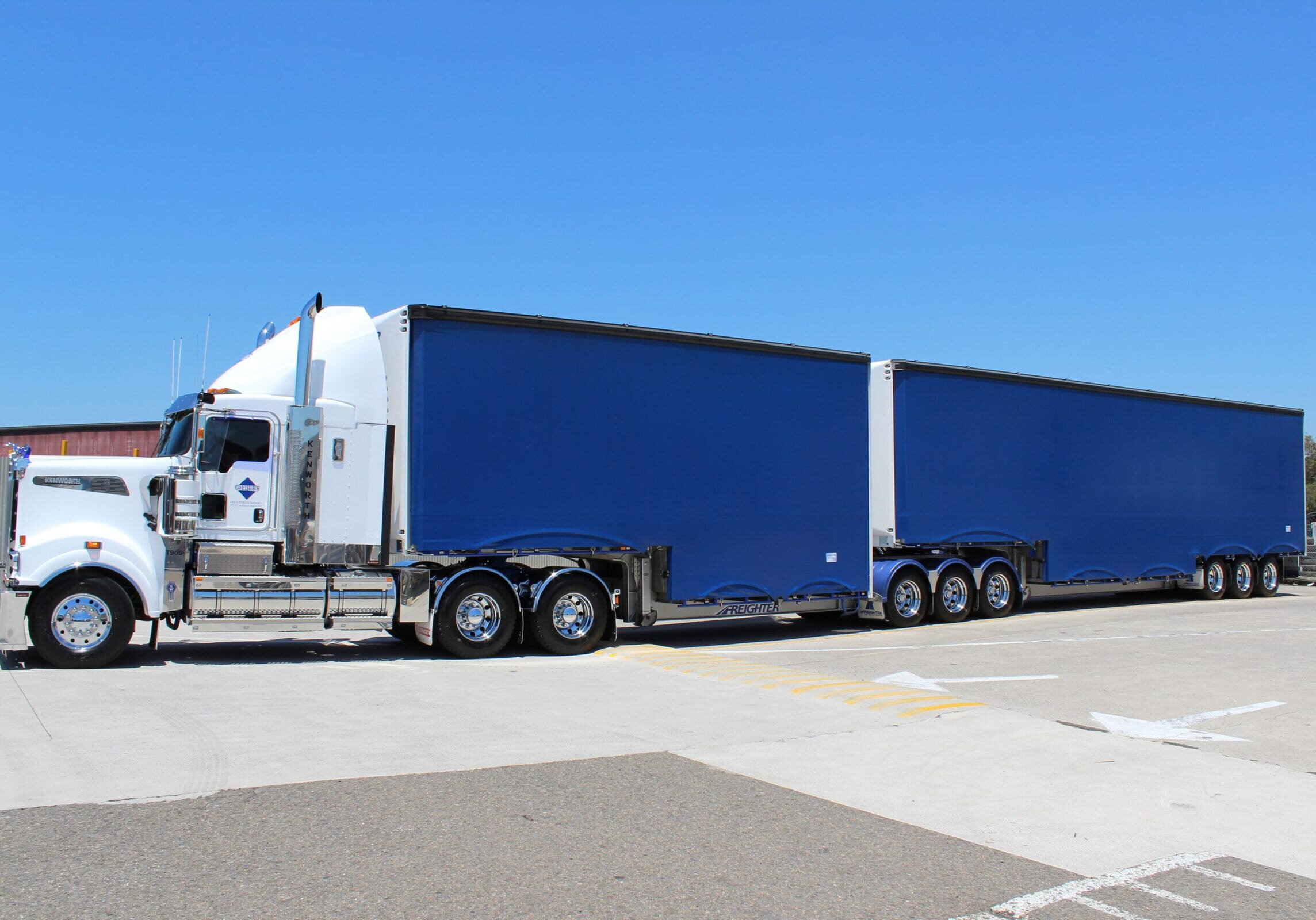 Truck1 blue truck transporting cold goods
